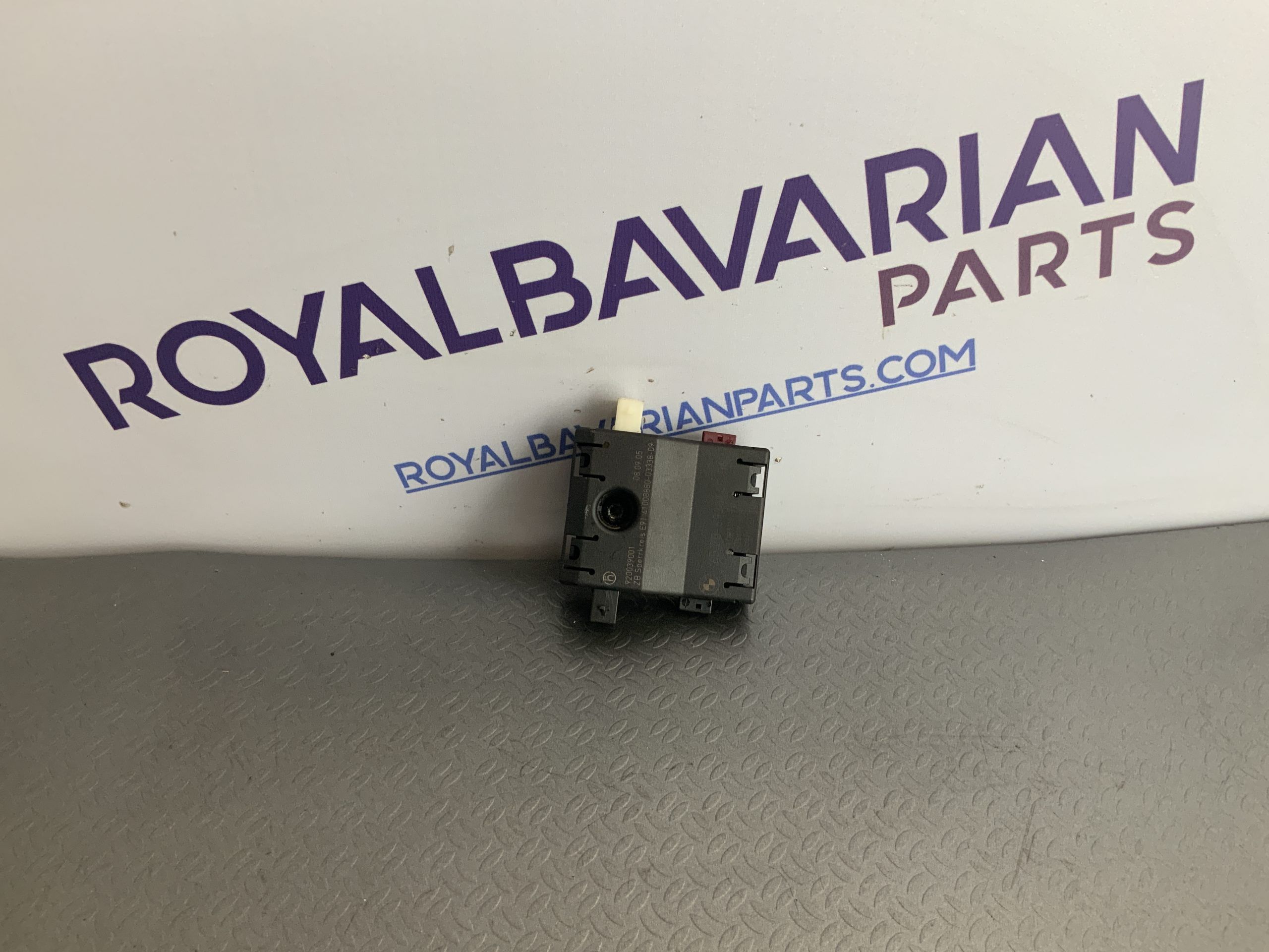 MODULO AMPLIFICADOR ANTENA BMW E91/E71